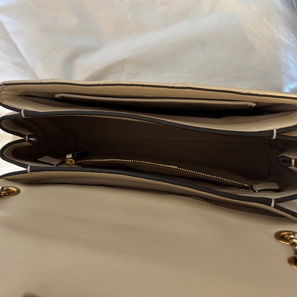 Tory Burch Fleming Used Soft Flap Fleming Bag in New Cream w/ Dust Bag Included - Picture 12 of 12